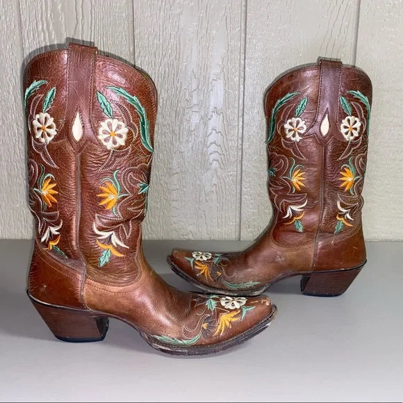 Embroidered Brown Western Boots - Picture 8 of 11